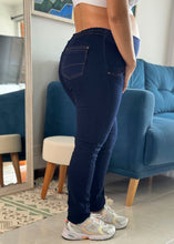 Cargar imagen en el visor de la galería, Blue Jean Oslo