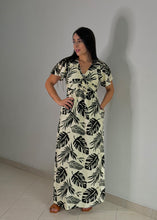 Cargar imagen en el visor de la galería, Vestido Silvi
