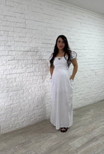Cargar imagen en el visor de la galería, Vestido Aloby
