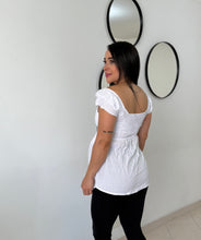 Cargar imagen en el visor de la galería, Blusa Hanna
