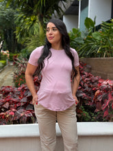 Cargar imagen en el visor de la galería, Camiseta Caro
