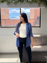 Cargar imagen en el visor de la galería, Camisa Victoria
